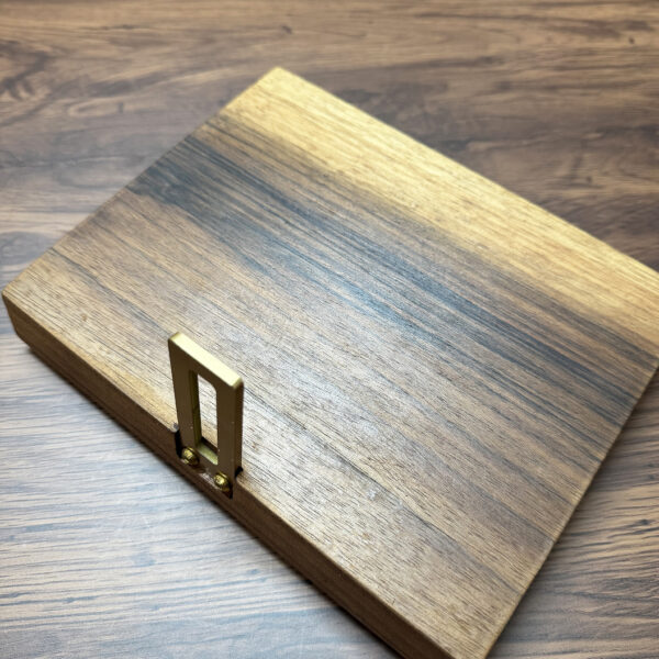 ZippoWoodenDisplay_04